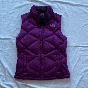 The North Face Aconcagua Down 550 Quilted Puffer Vest Women's Small Deep Purple